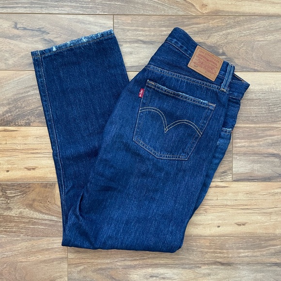 LEVI'S STRAUSS & CO ORIGINAL RIVETED BLUE JEANS - Picture 2 of 11